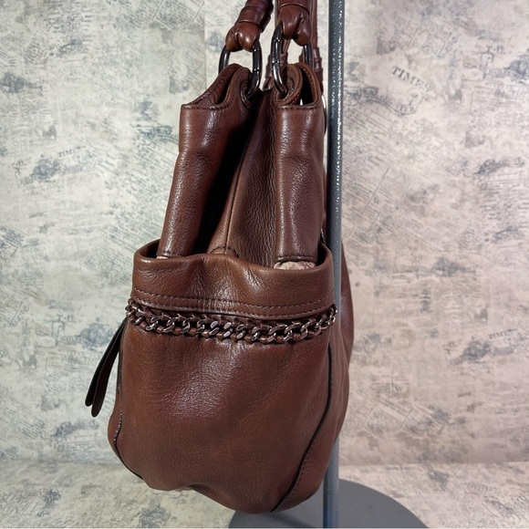 B. MAKOWSKY Alice Shoulder Bag Brandy - Picture 5 of 16